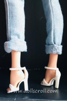 Mattel - Barbie - Barbie Basics - Model No. 01 Collection 002 - Doll